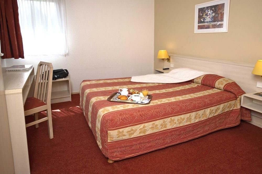 Comfort Hotel Lille Lomme Rum bild